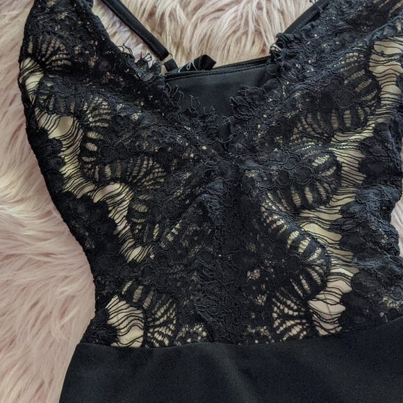 Windsor bodysuit - Picture 2 of 4